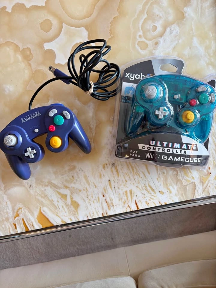 Nintendo GameCube Controller Bundle – OEM Indigo + New Sealed Bl