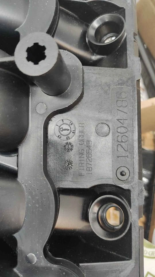 GM LS-series composite engine intake manifold. 12604786 - photo 2