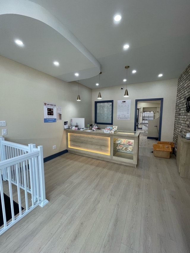 TORONTO- shared Pet professionals space for rent