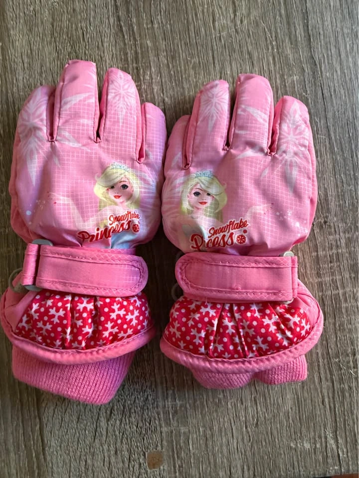 Kids' Winter Gloves and Mittens Bundle - Princess & Dinosaur - photo 2