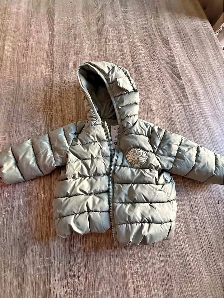 Baby Gap Star Wars Grogu Puffer Jacket 6-12 Months