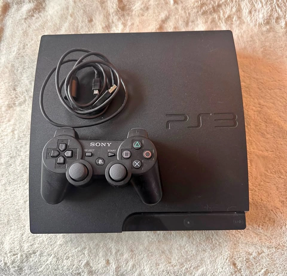 Sony PlayStation 3 PS3 Console + DualShock Controller