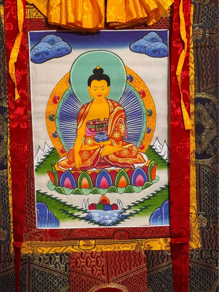 Tibetan Thangka Buddha Scroll hand painted - photo 2