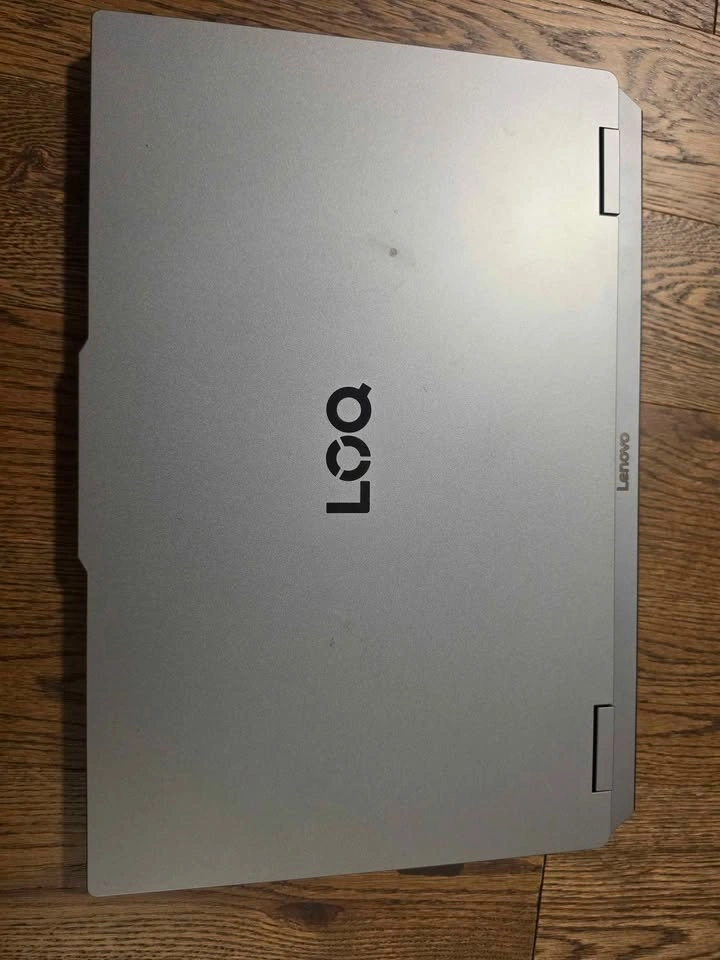 Lenovo LOQ Gaming Laptop 17in - photo 2