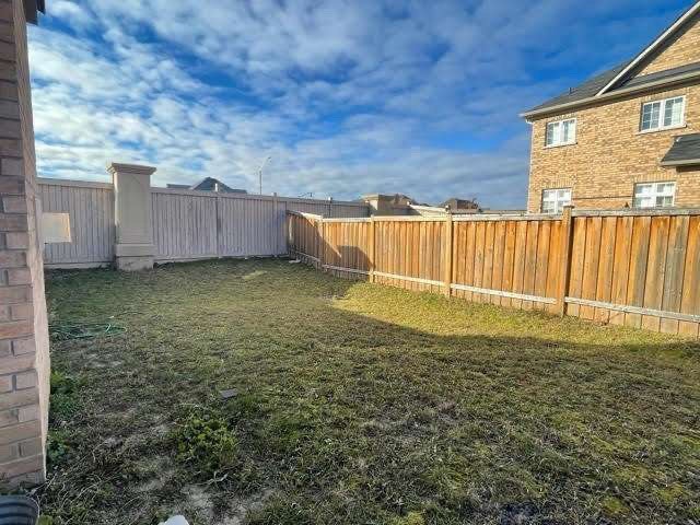 Room Available for Rent - photo 5