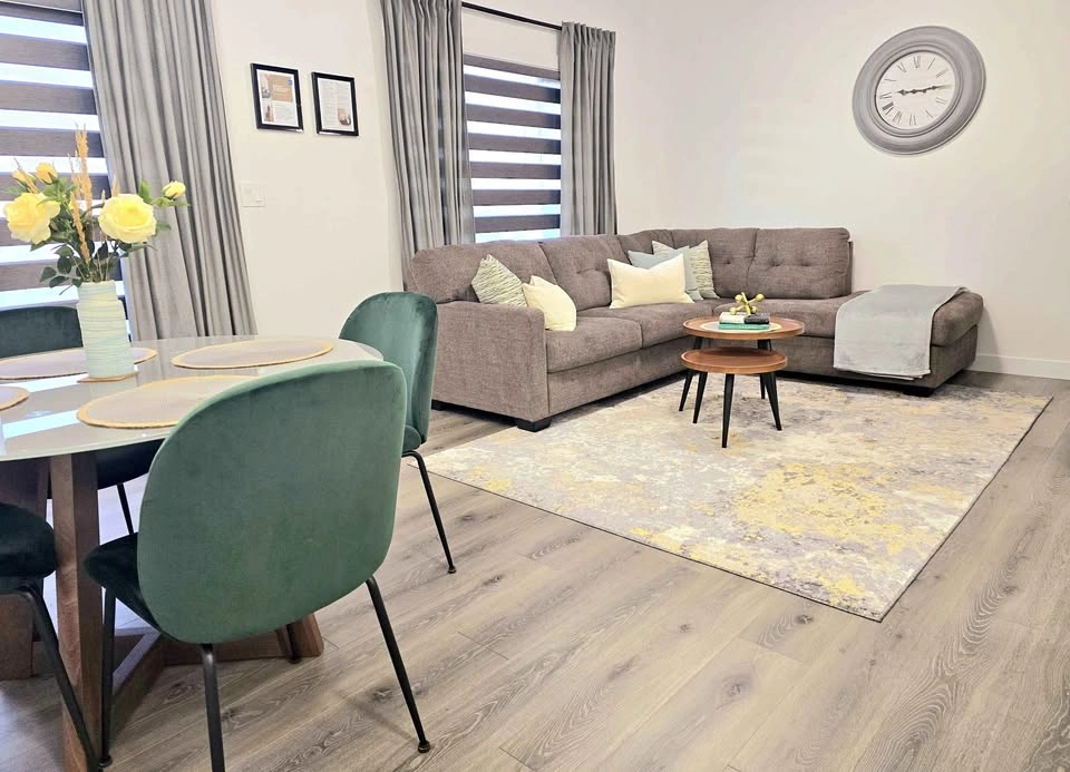 3 Beds 2.5 Baths - House