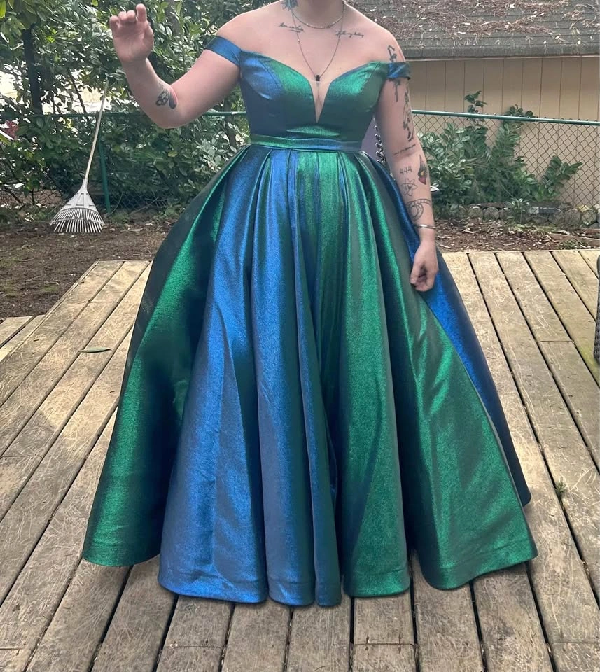 Grad/Prom Dress For Sale