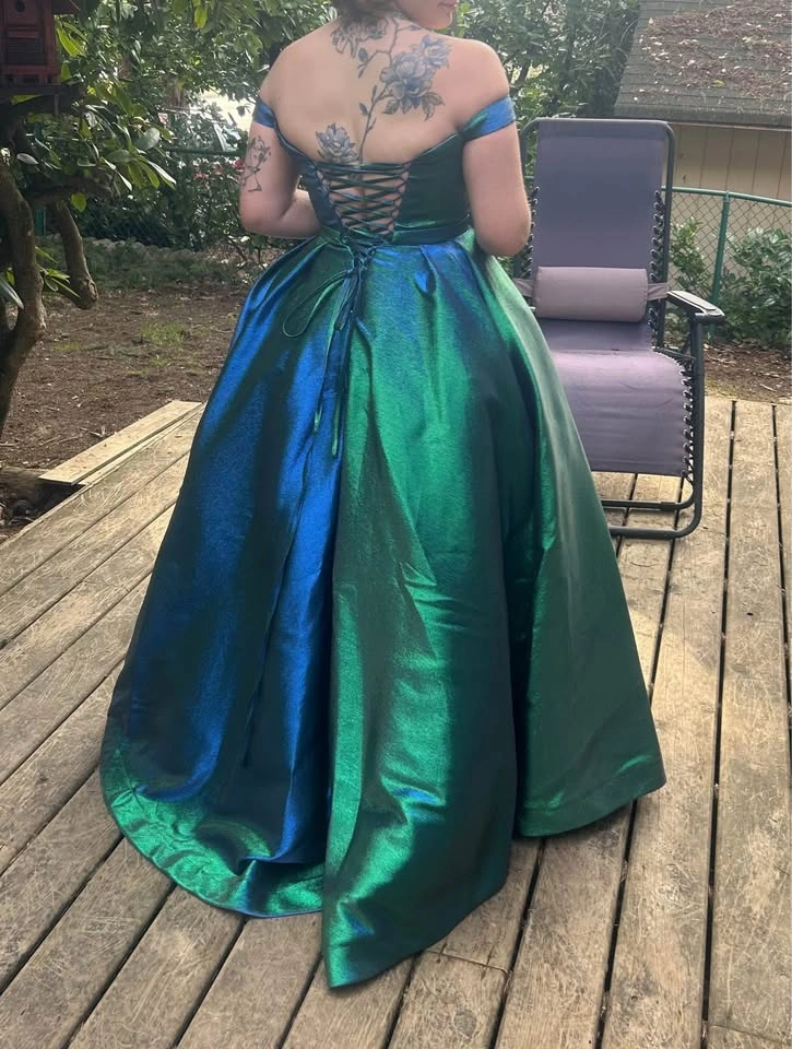 Grad/Prom Dress For Sale - photo 2