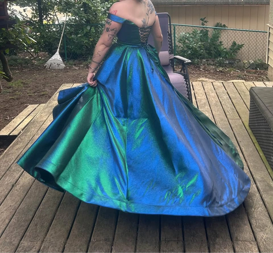 Grad/Prom Dress For Sale - photo 3
