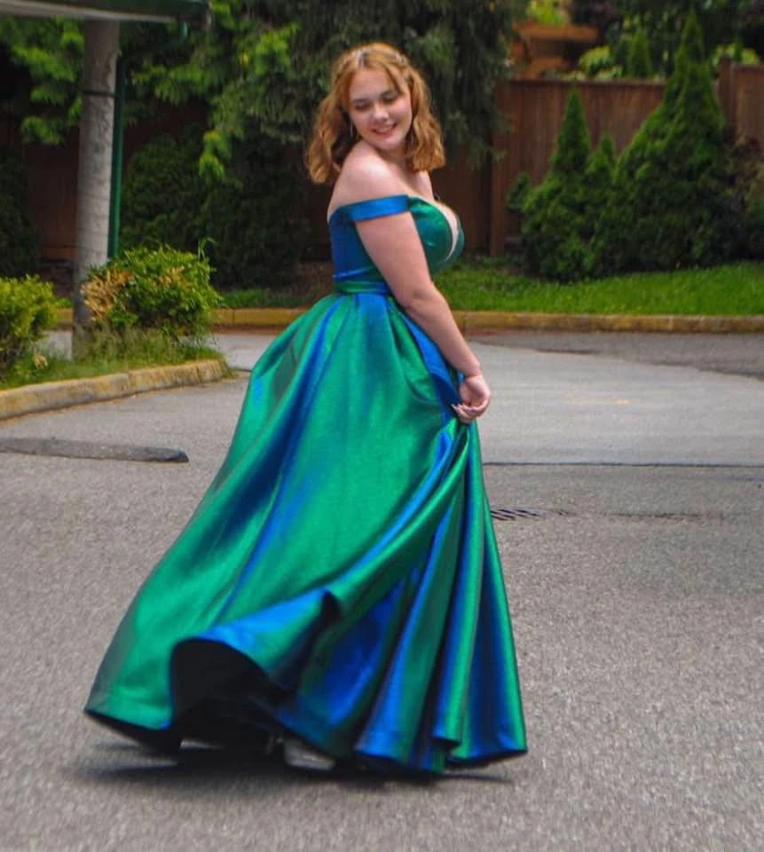 Grad/Prom Dress For Sale - photo 4