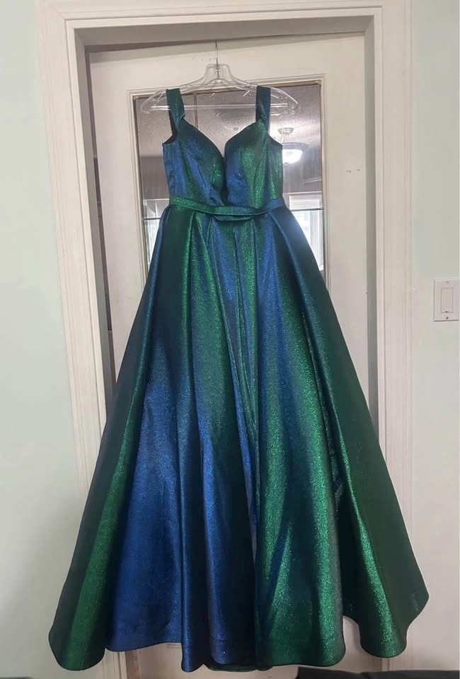 Grad/Prom Dress For Sale - photo 5