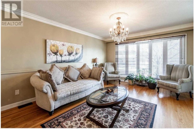 Charming Bungalow for Rent - photo 3