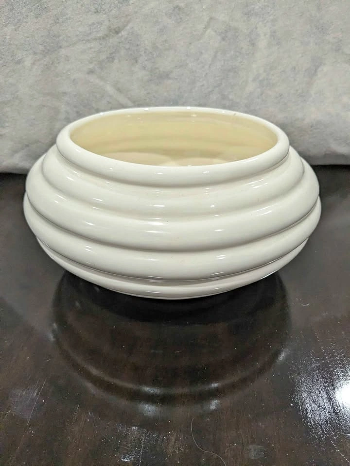 Haeger white art deco vase/plant holder