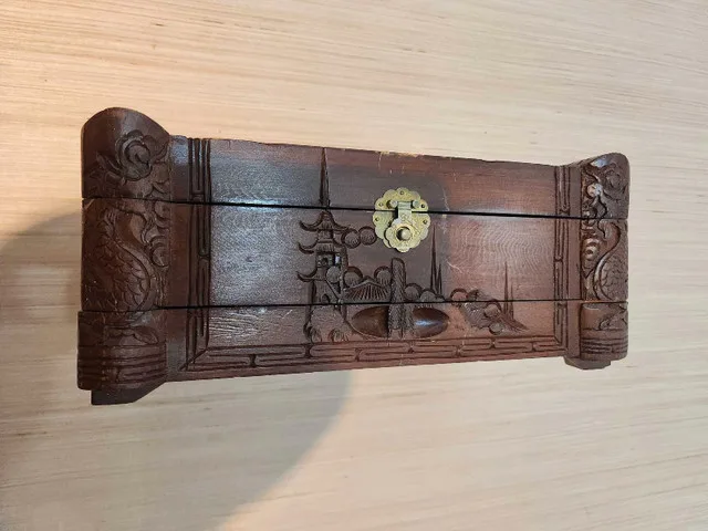 Wooden Asian 3-tier Jewelry Box image indicator(3)