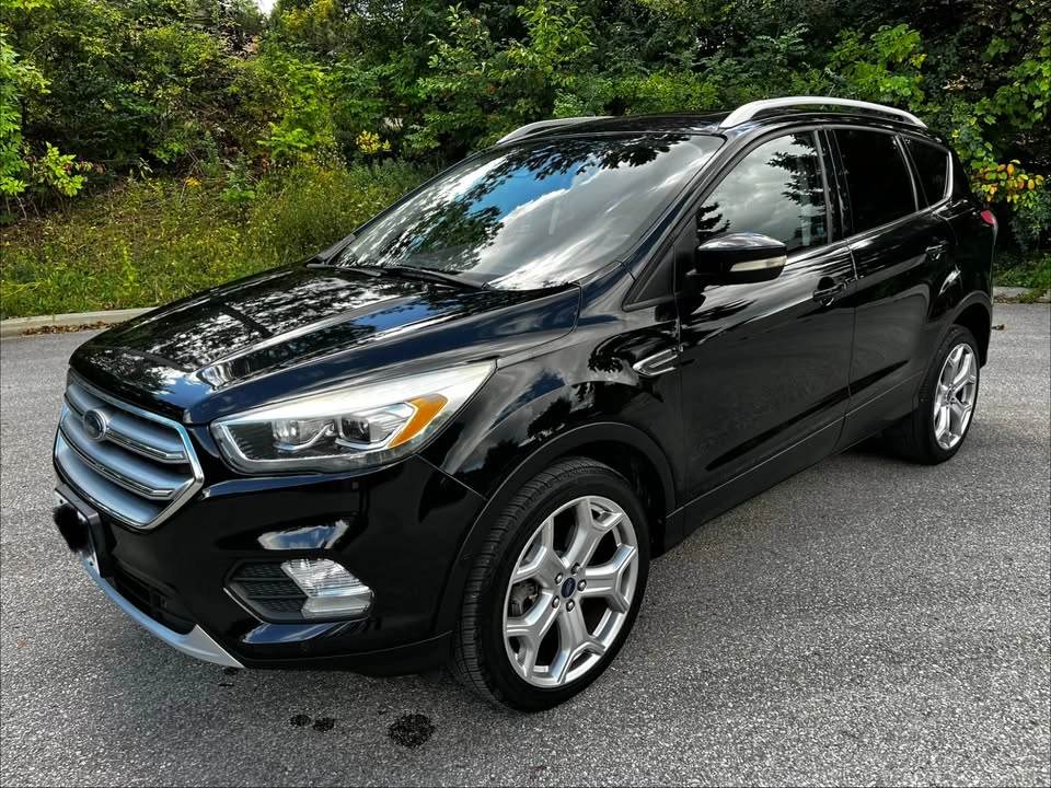 2017 Ford Escape Titanium LOW KM's - photo 3