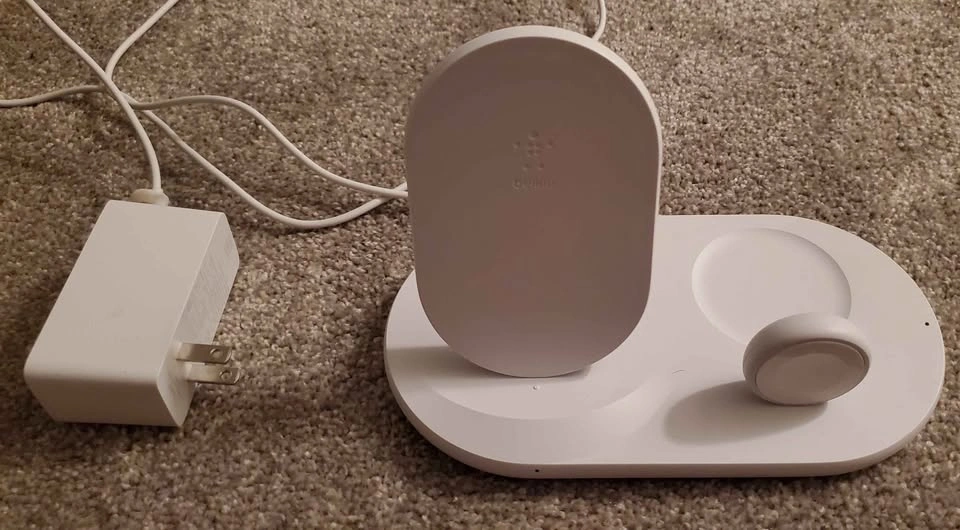 Belkin APPLE 3-in-1 Wireless Charger for Apple or Android - photo 2
