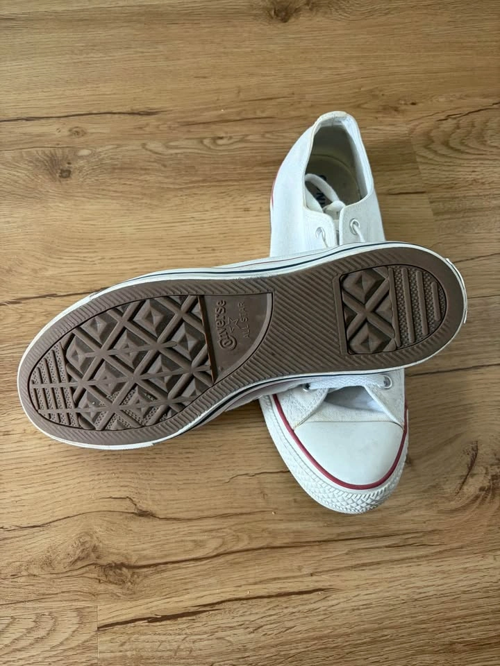 Converse Chuck Taylor All Star Low Top White Sneakers Size 10 - photo 3