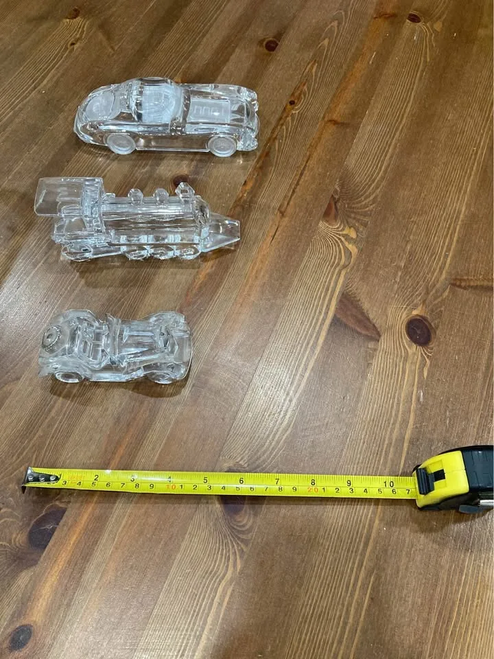 Vintage Crystal Glass Cars & Train Collectible Set – 3 Pieces image indicator(3)