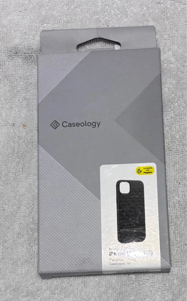 Various phone cases - $5 each - photo 4