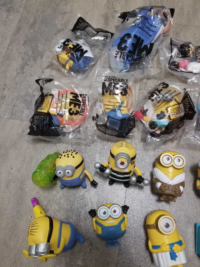 minions McDonalds happy Meal toys - photo 2
