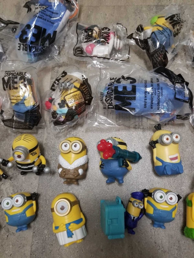 minions McDonalds happy Meal toys - photo 3
