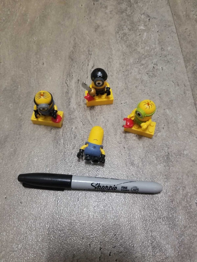 Despicable Me Minion Toys all for $5 - photo 4