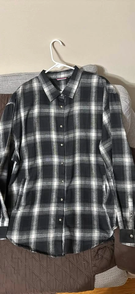 Women flannel long sleeve