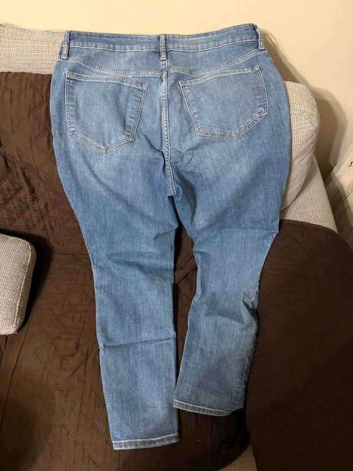 Old Navy Super Skinny Jeans - photo 2