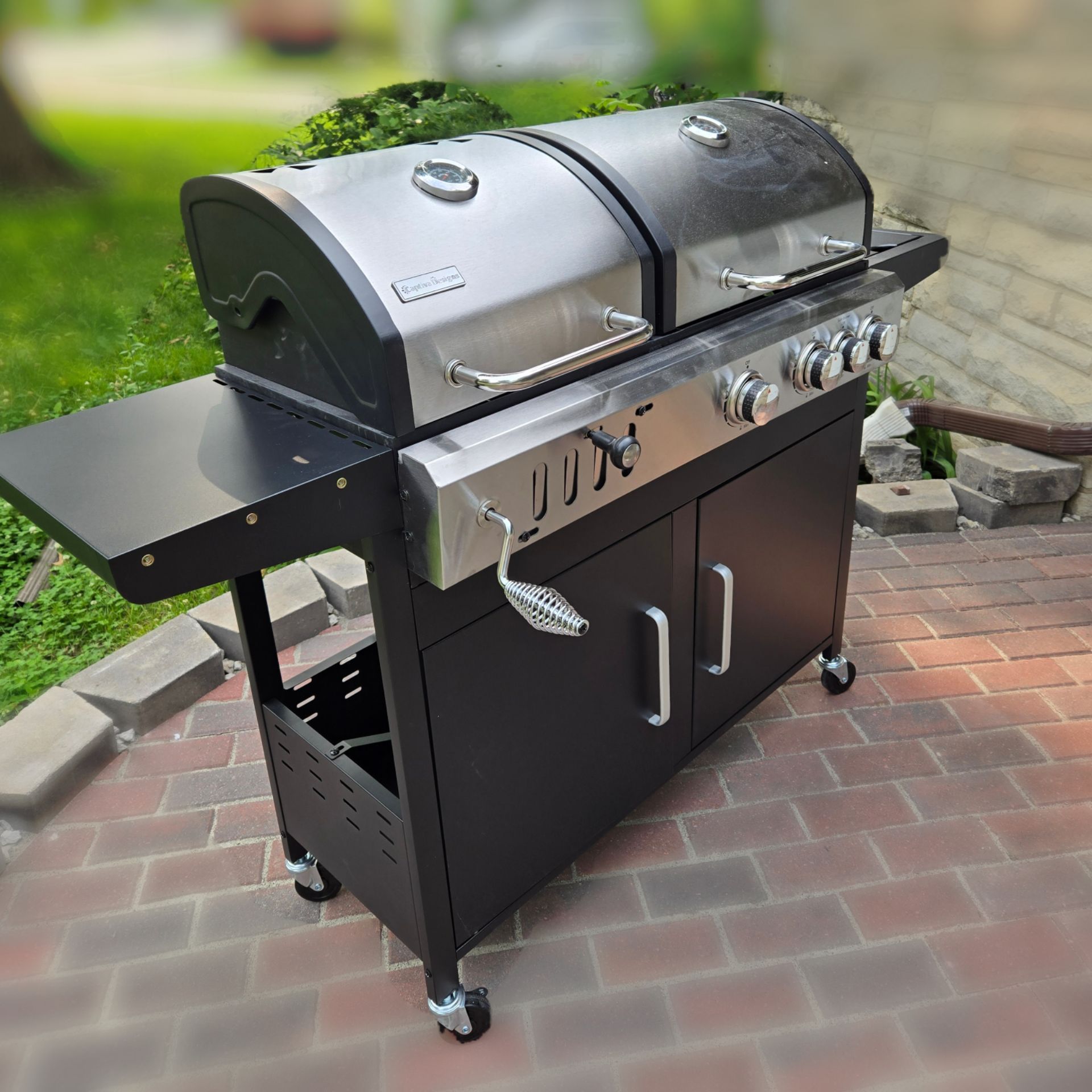 Brand new Propane Gas and Charcoal Grill Combo with Side Burner - photo 2