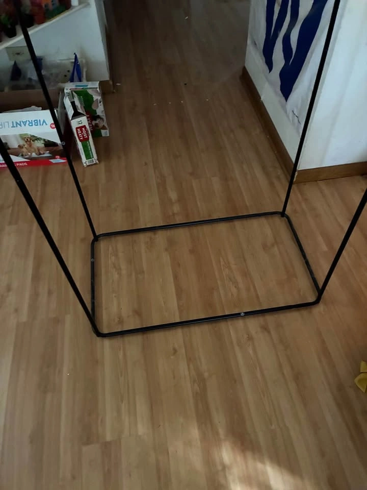 Black metal clothes rack - photo 4