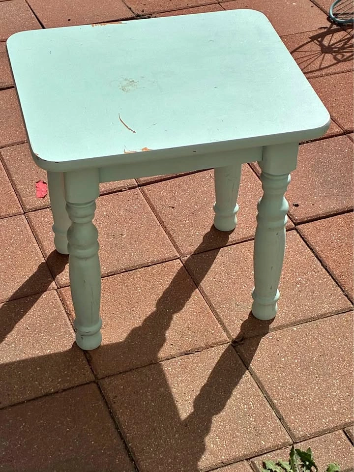 Accent small table