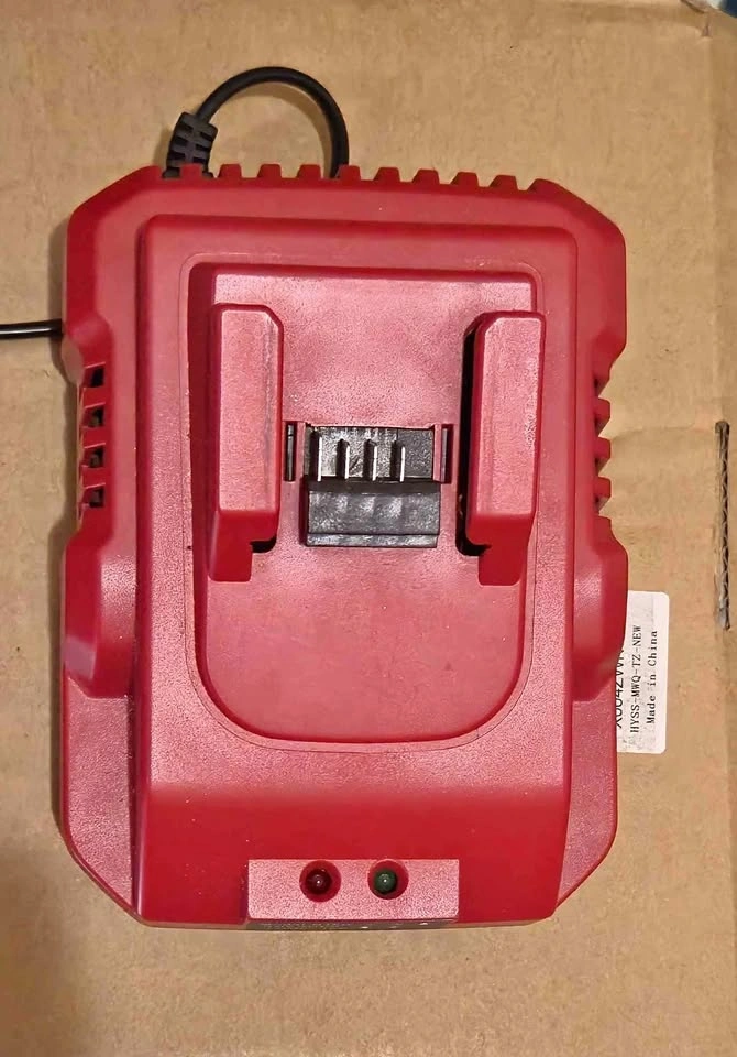 Fast battery charging station compatible with Milwaukee M18