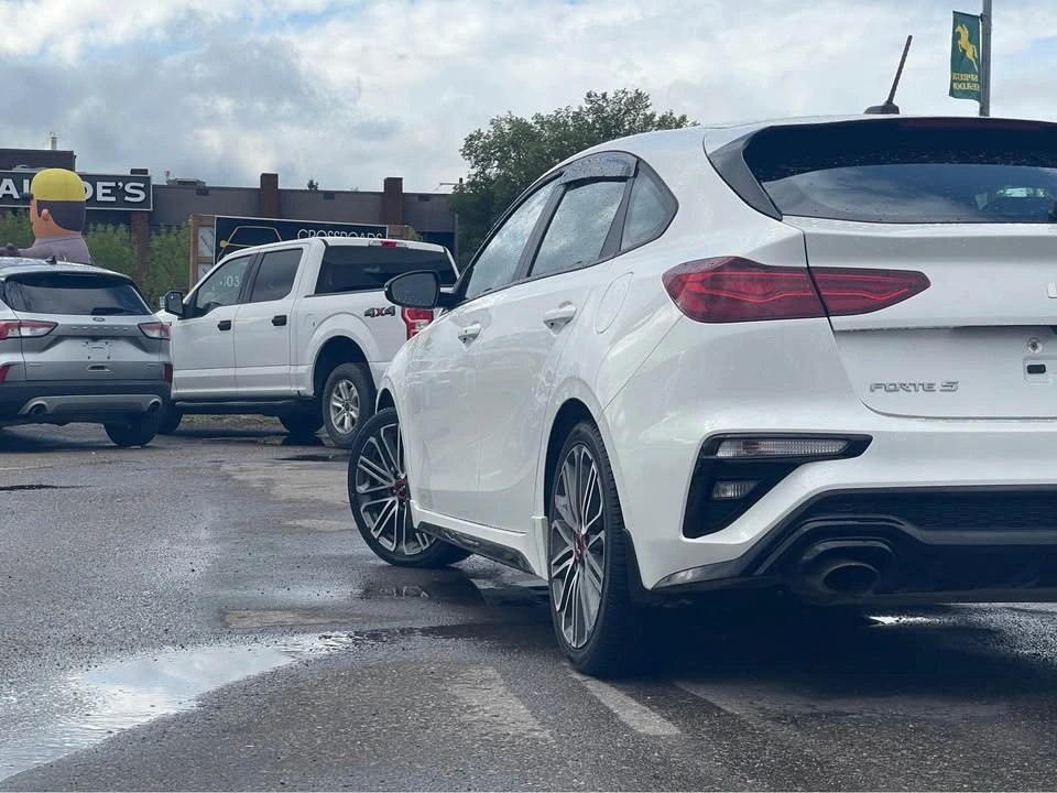 2022 Kia Forte - photo 2