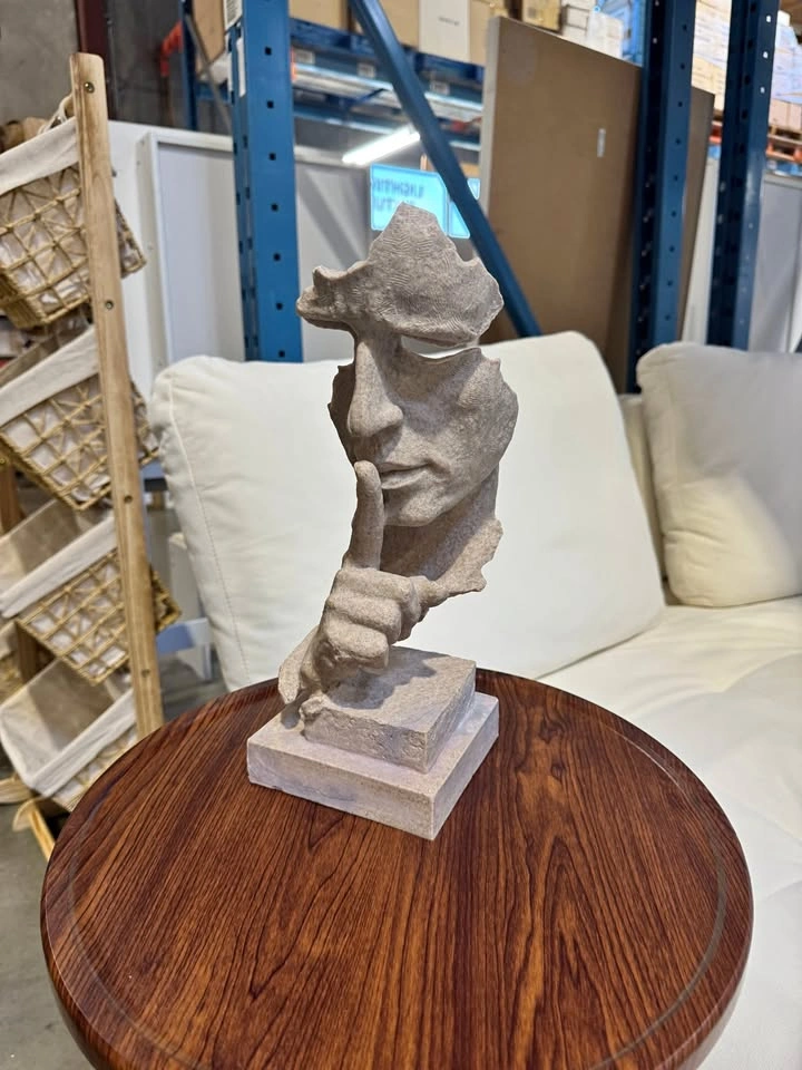C5329 TYP-418 Creative Minimalist Man Statue