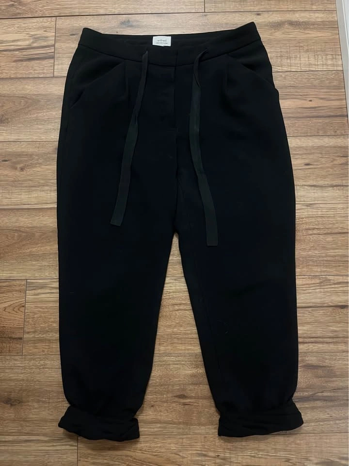 Aritzia Wilfred Tie-Waist Cropped Trousers – Women’s Size 8