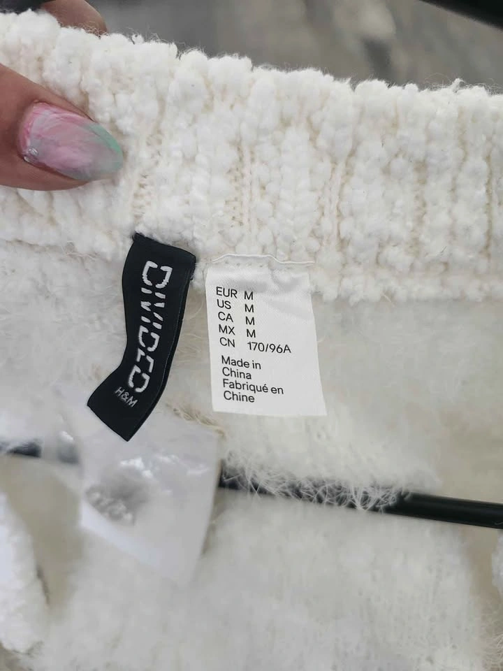 H&M Divided Cream Fuzzy Textured Cardigan NWT - photo 3
