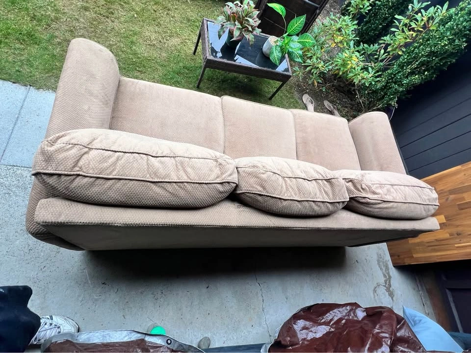 Free Delivery 🚛 Beige Urban Barn Sofa Couch - photo 4