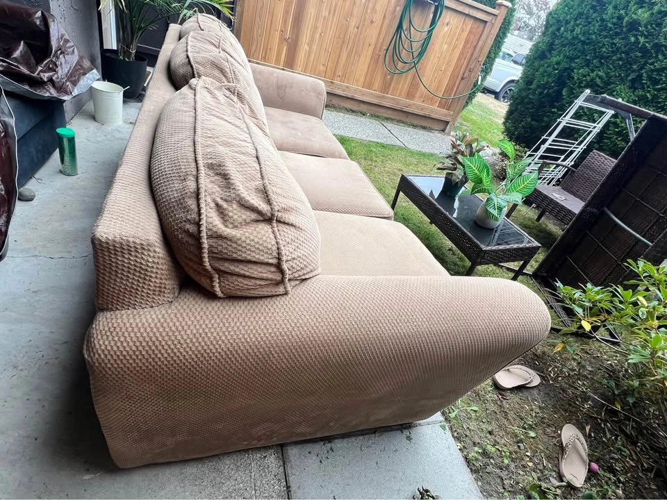 Free Delivery 🚛 Beige Urban Barn Sofa Couch - photo 5