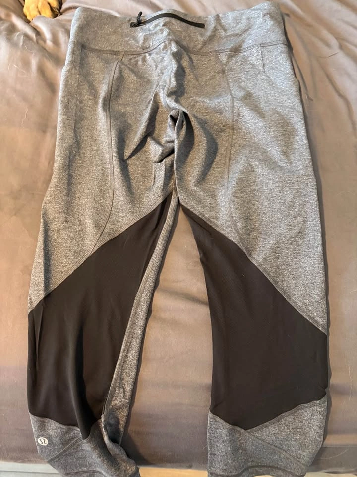 Lululemon leggings - photo 2