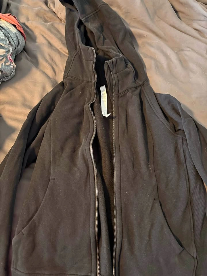 Lululemon zip up hoodie