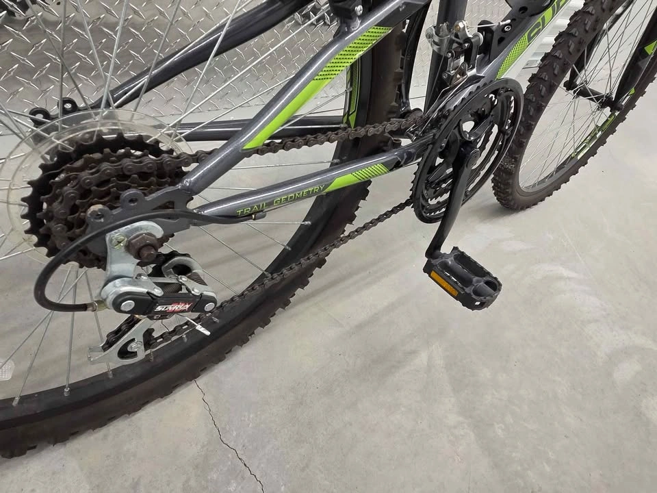 Supercycle Nitro Mountain Bike – 18-Speed – Ready to Ride - photo 4