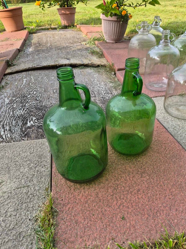 Green wine jugs - photo 3