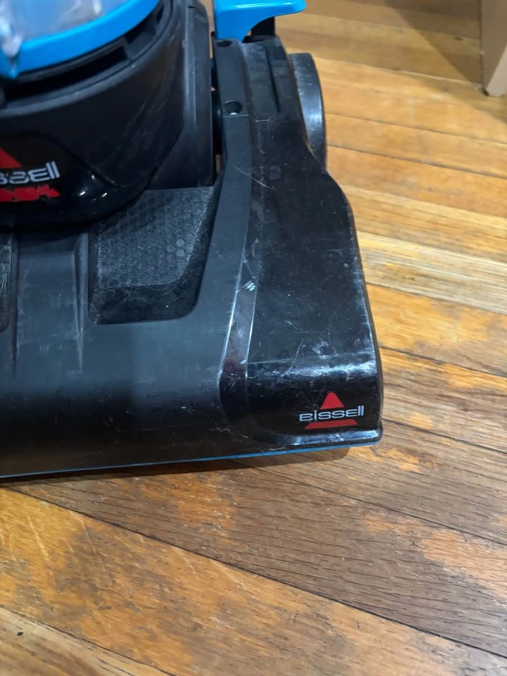Bissell PowerForce Compact Vacuum - photo 2