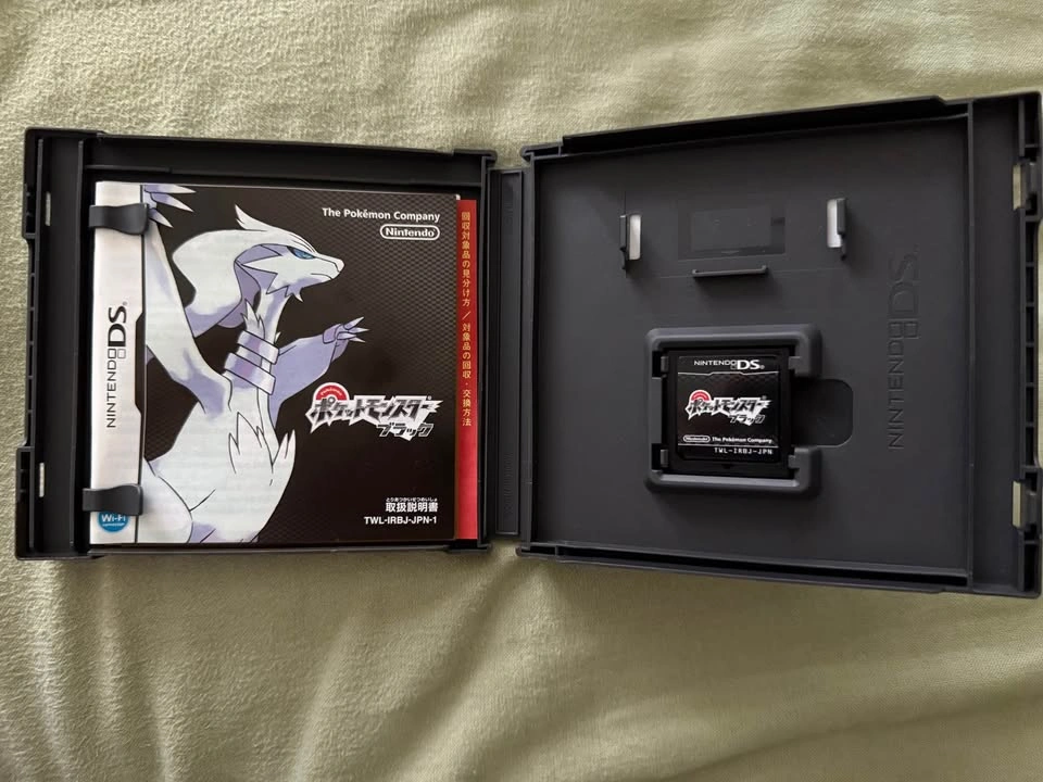 Pokémon Black JAPANESE (CIB) - photo 3