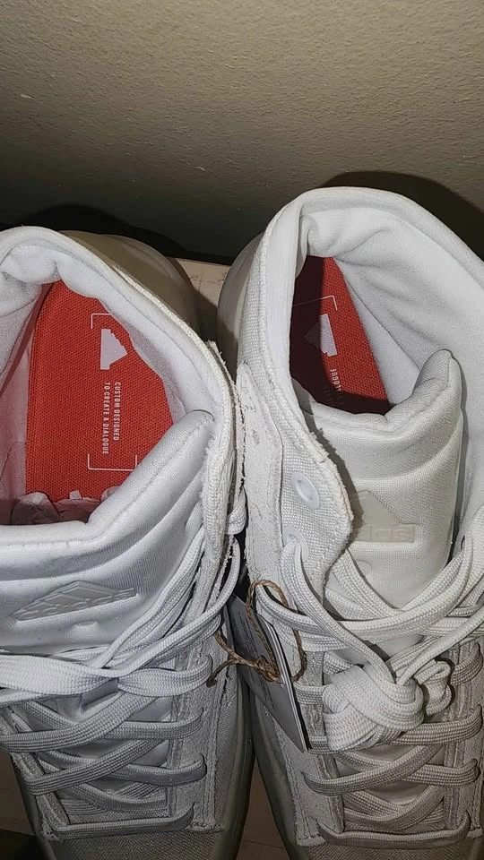 Adidas shoes - photo 2