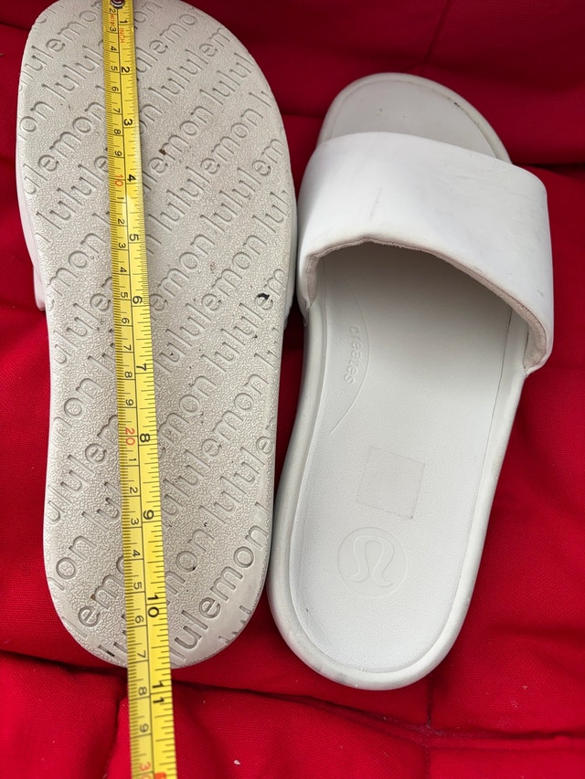 Lululemon Restfeel Slides - photo 2