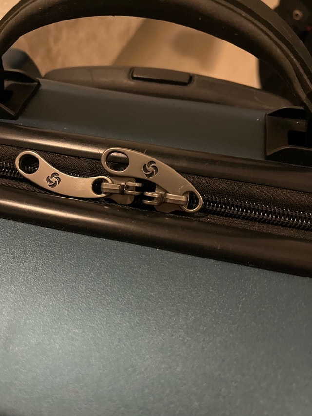 Samsonite Carry-On Spinner 20” - photo 5