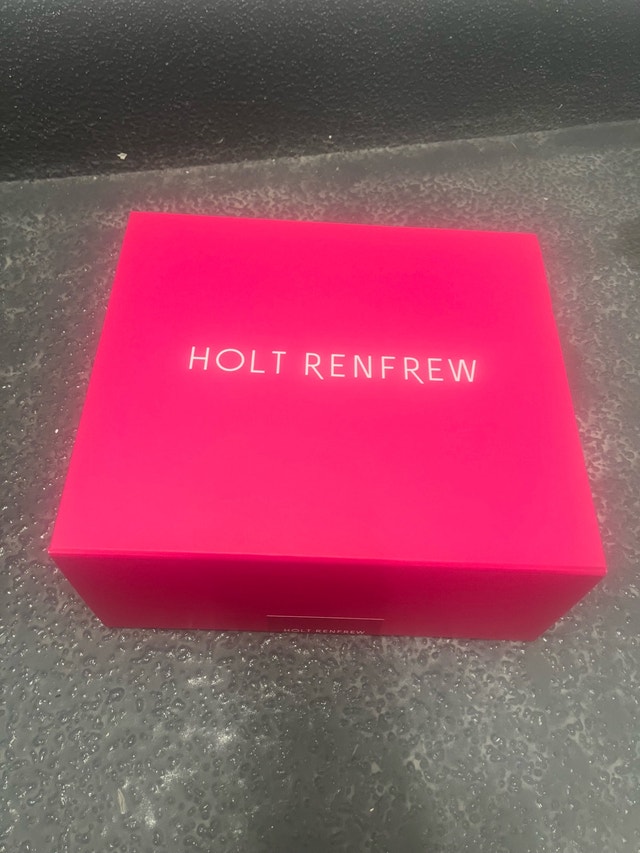 Holt Renfrew Gift Box - photo 4