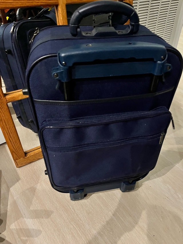 Spirit Rolling Suitcase - photo 3