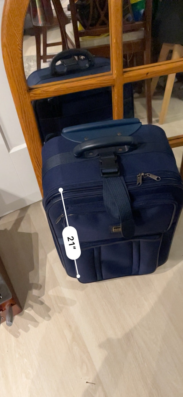 Spirit Rolling Suitcase - photo 5